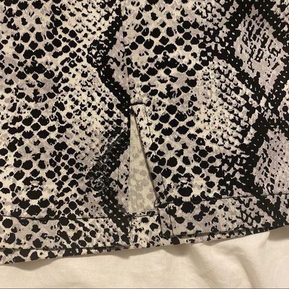 faux leather skirt - Picture 2 of 3